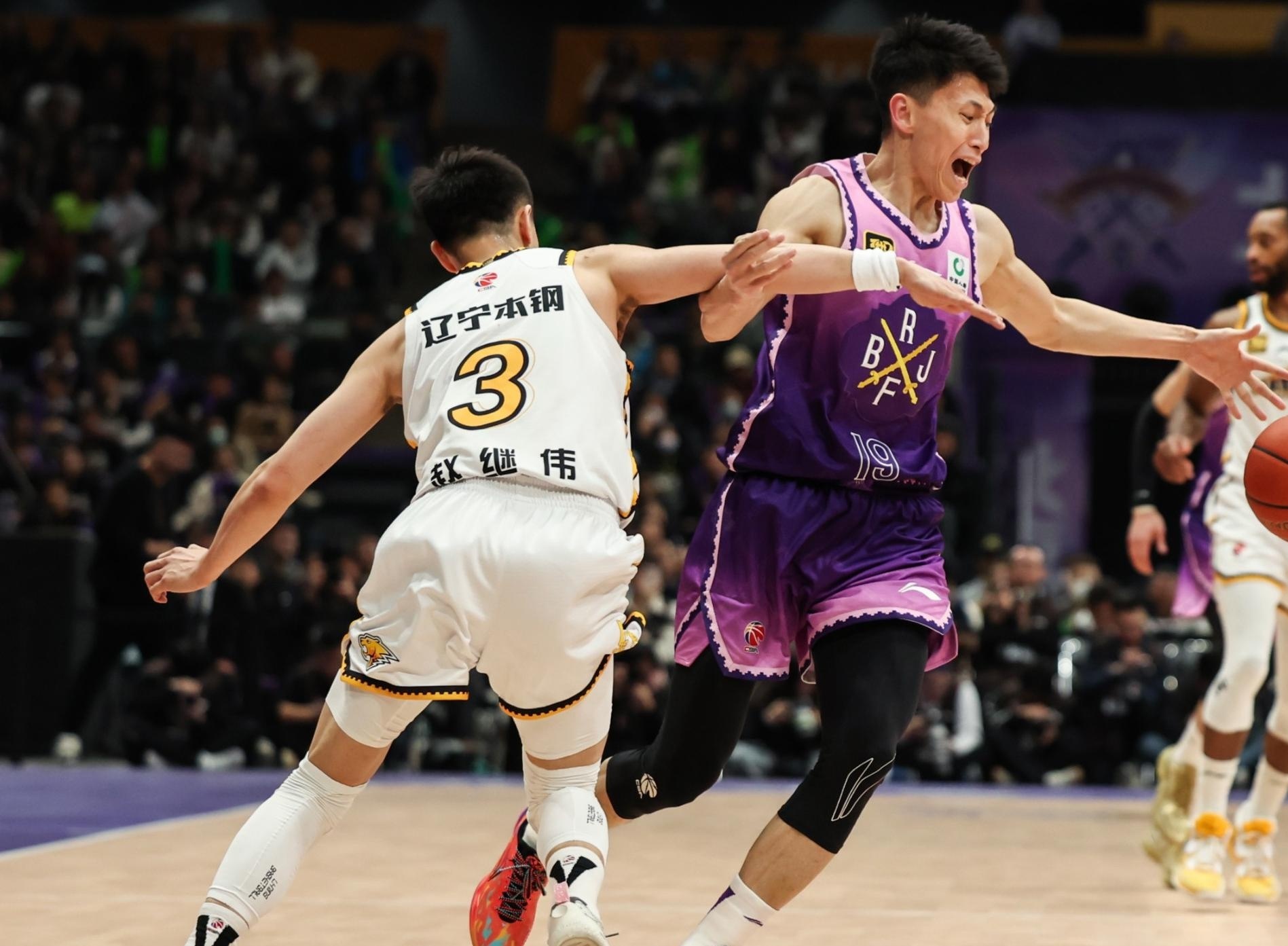 加时末段多伦多猛龙调整名单以备CBA季后赛；队长鼓劲环节打磨；悬念犹存；身体对抗强度拉满的简单介绍-九游娱乐登录入口